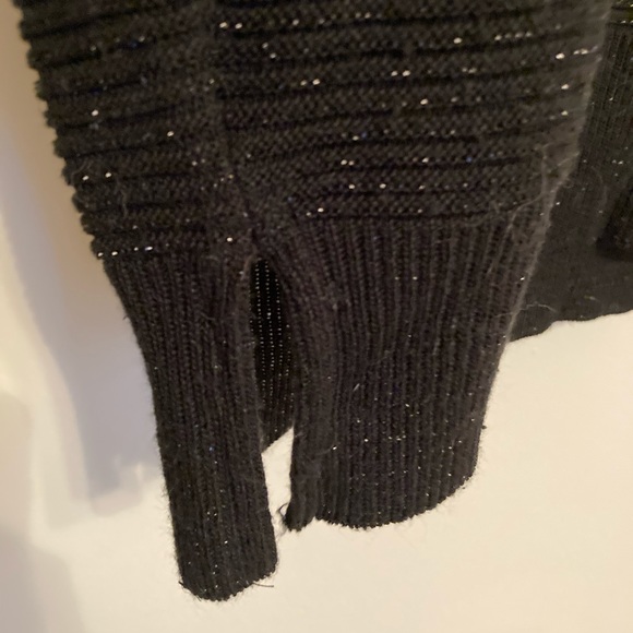 APT 9 BLK SPARKLE COLD-SHOULDER SWEATER-M - Picture 6 of 7